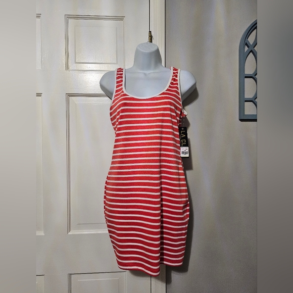 la class Dresses & Skirts - Red and White Casual Sleeveless Midi Sundress